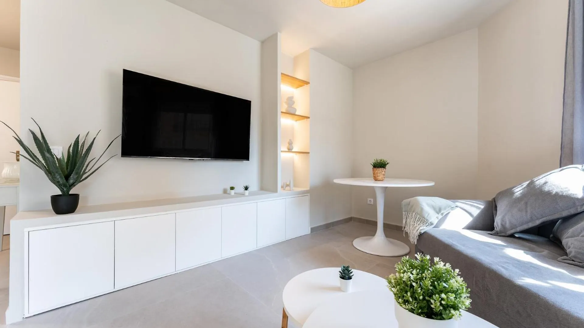 Trinidad By Carohomes Malaga